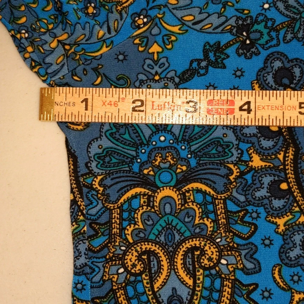 Ann Taylor Women's Size M Geometric Pattern Career Wear Popover Top - Picture 7 of 9